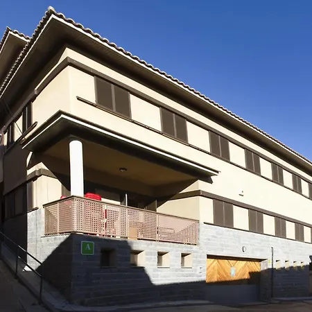 Guest house Albergue Camarena De La Sierra 3*